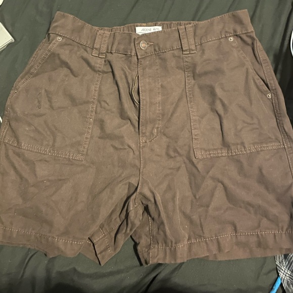 ardene’s high rise carpenter shorts colour - brown size- XL - Picture 1 of 2